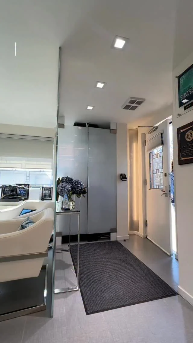 Take a look at what a post-op visit is really like for our patient @katenorkeliunas 👀✨

This was Kate Norkielous at her 6 week breast reduction follow up… healing beautifully and stepping into her results with confidence🔥 Every visit is about making sure you’re progressing safely, comfortably, and exactly how you should be.

Have questions about recovery? We’ve got you at +1 (646) 624-0923 to answer any of your questions or book a consultation!!😊 
#nycplasticsurgeon #breastreduction #drsterry #beforeandafters